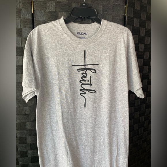 Dani Grey & Black Faith Short Sleeve Tee - Picture 1 of 5